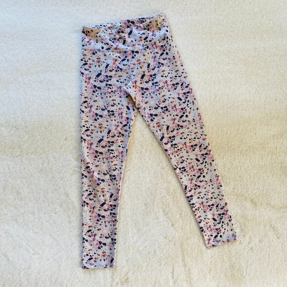 Old Navy Active Go-Dry Girl's Athletic Leggings Terrazzo Print size 10-12 - Picture 1 of 5
